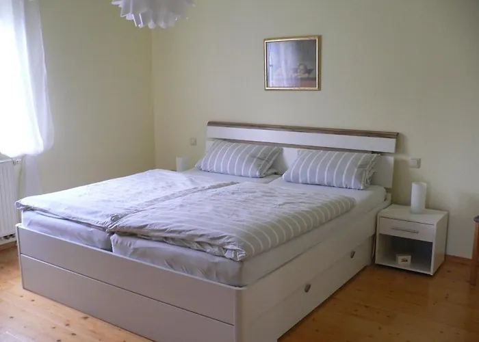 Gepflegte Ferienwohnung In Ruhiger Lage