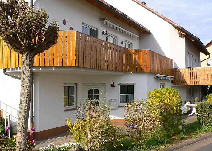 Gepflegte Ferienwohnung In Ruhiger Lage